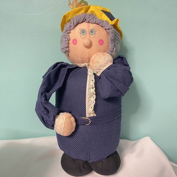 RARE Vintage 1980 HUGACHUM Ms. Maudie‎Stuffed Doll Plush Patch Factory